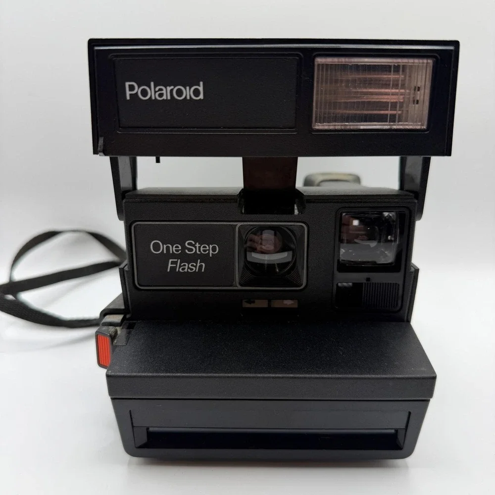 Vintage Polaroid One Step Flash 600 Instant Film Camera Black Auto Flash Strap